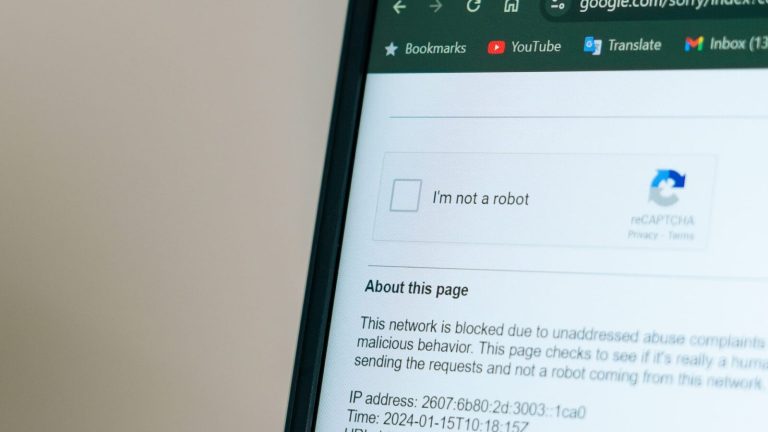 captcha-robot-1-1600x900.jpg