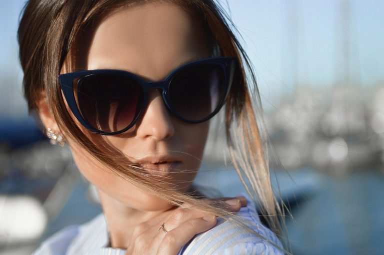 lunettes-connectees-comment-encore-rester-hors-champ-6a75c0c1b5a5d153249136.jpg